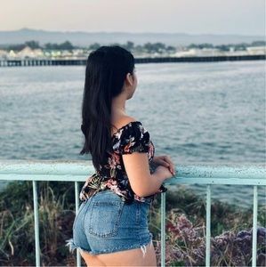 Meet your Posher, Danna